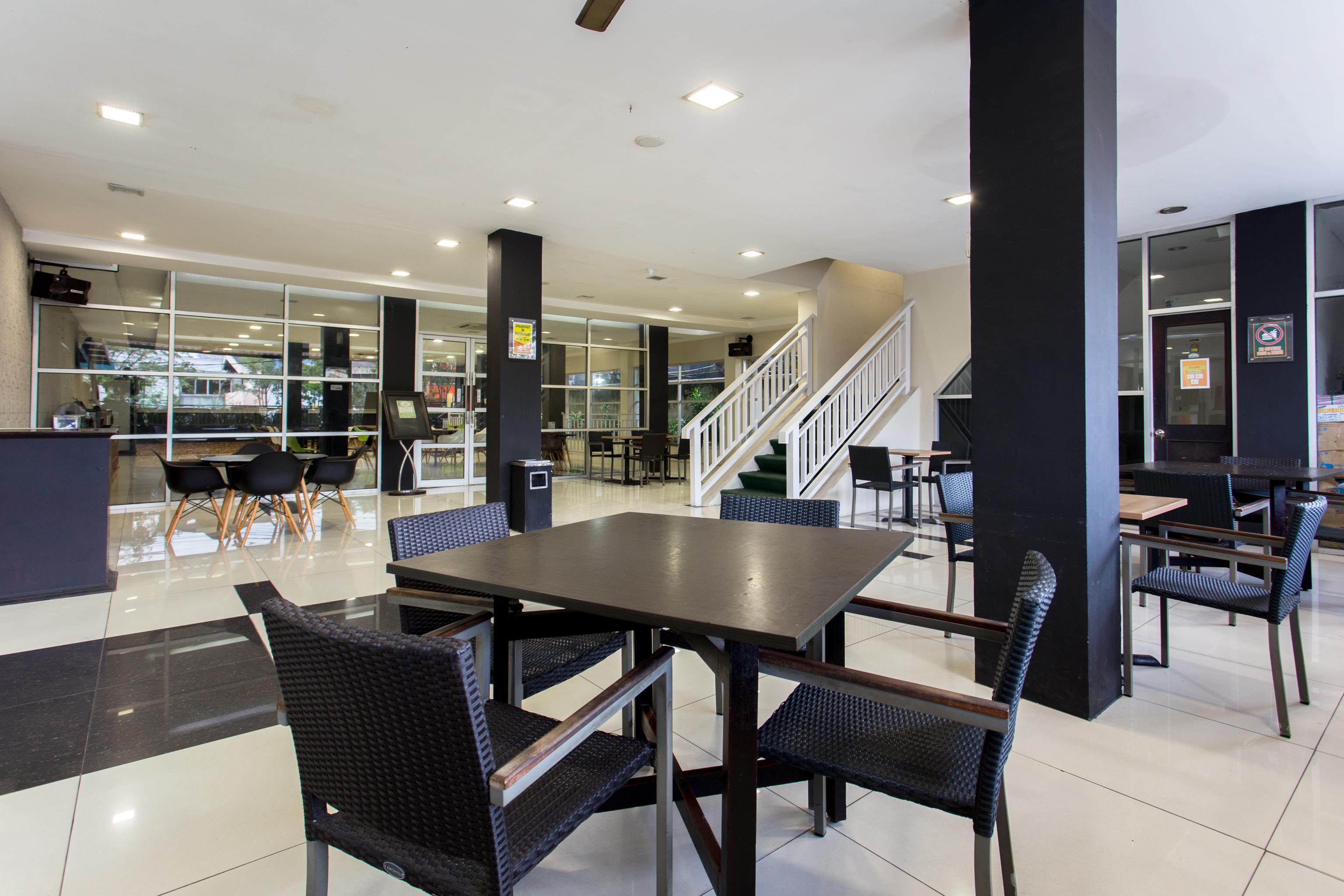 Capital O 769 City Hotel Balikpapan  Ngoại thất bức ảnh