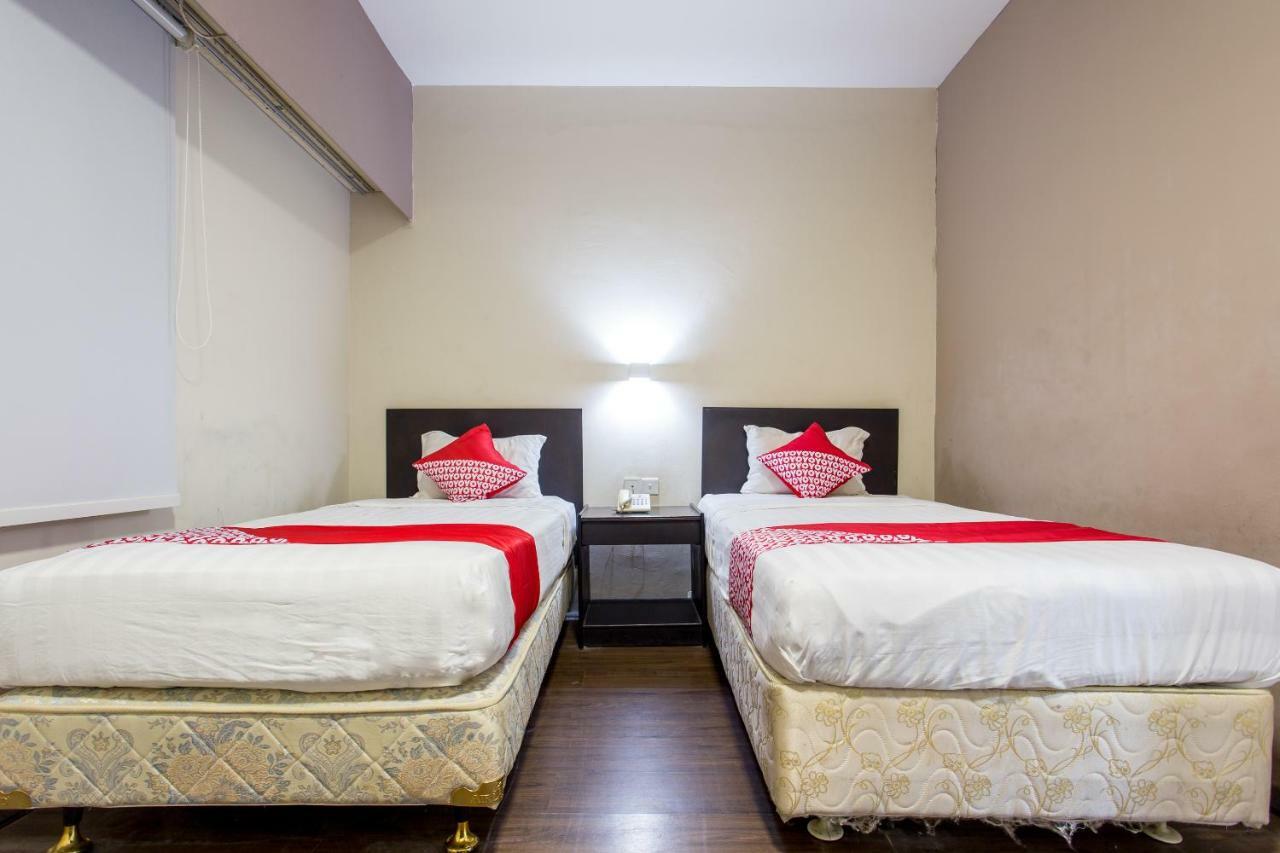 Capital O 769 City Hotel Balikpapan  Ngoại thất bức ảnh